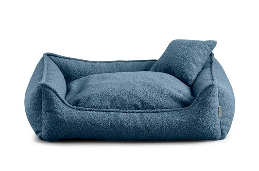 Blue bouclé dog bed with shredded foam filling — Bear model, soft-touch fabric, easy to clean, and ideal for dogs of all sizes